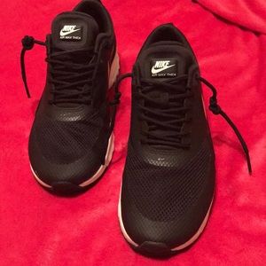 Women’s Nike Air Max Thea’s